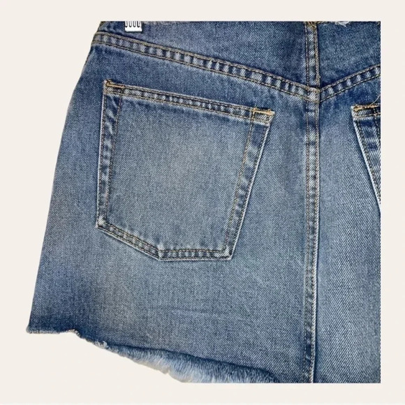 0505W. CARMAR LOS ANGELES DENIM SKIRT SIZE 27‎ WITH SPARROW PATCH - Picture 7 of 7